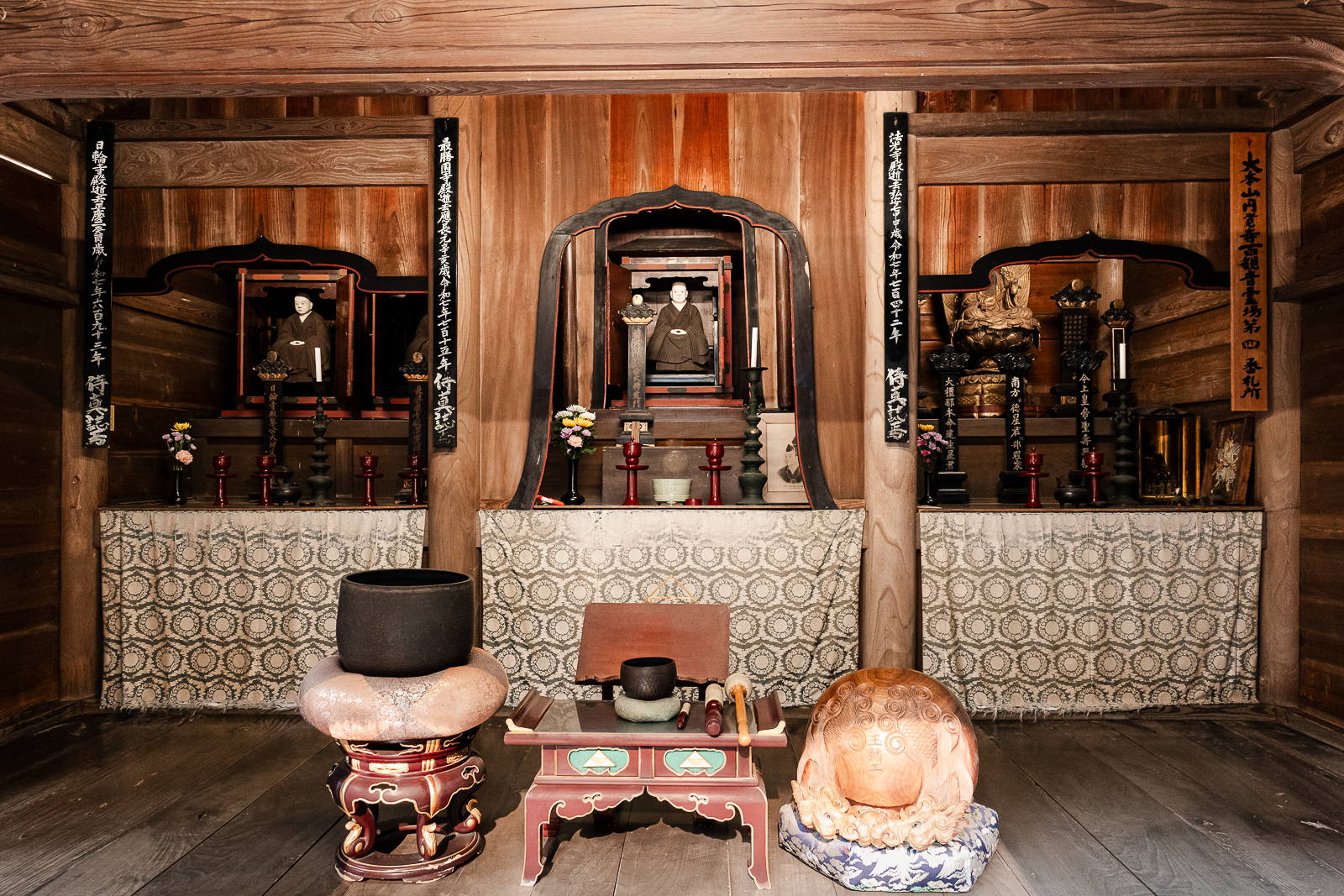 Within the Engaku-ji complex sits Butsunichi-an