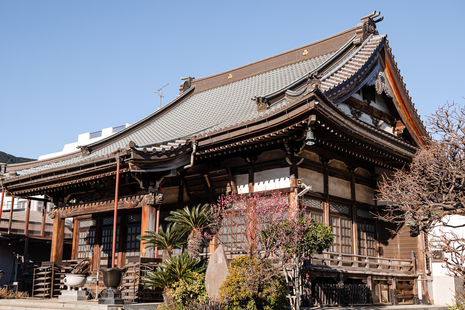 Courtyard view of Seigon-in Temple showing compact layout