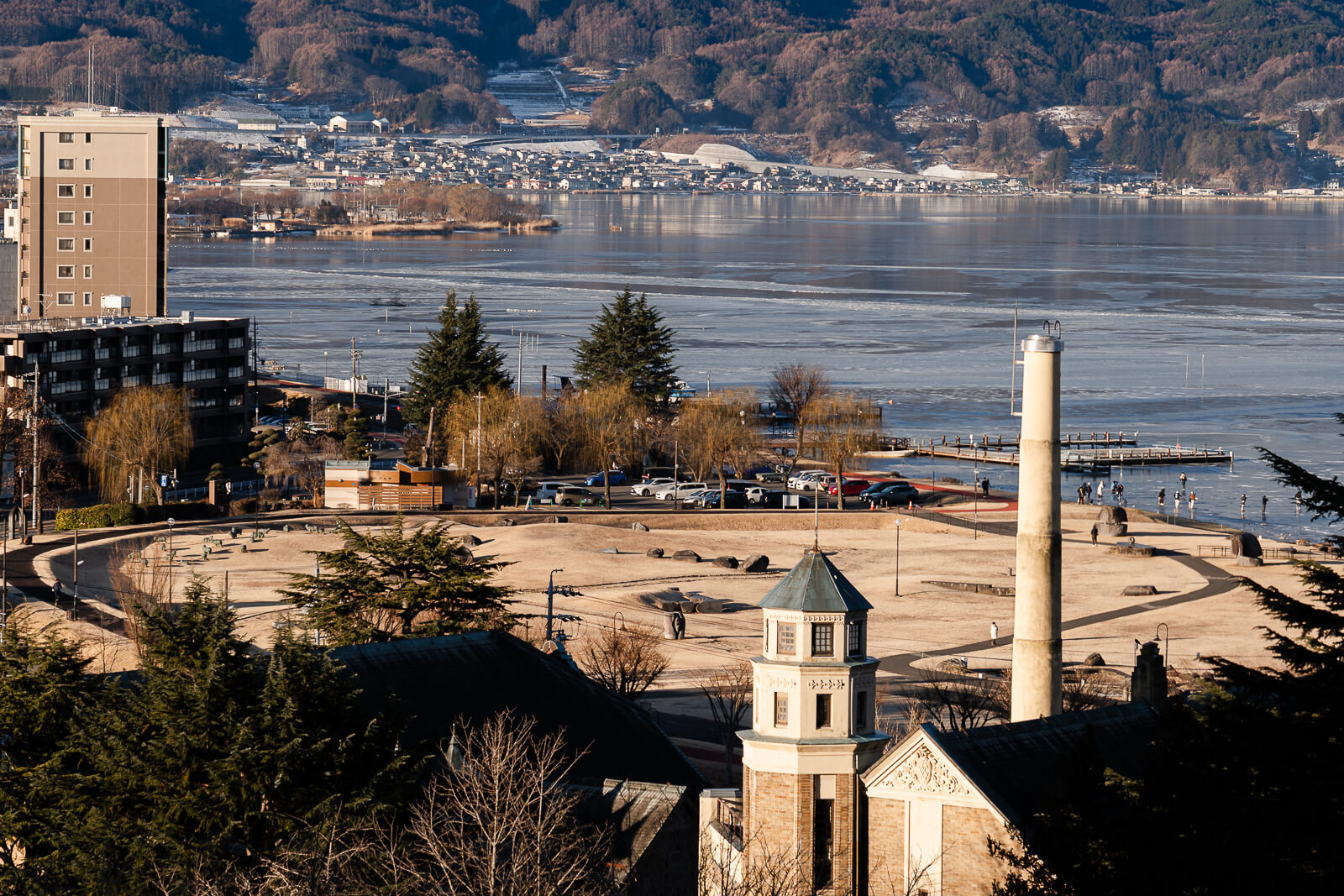 Elevated view of Suwa Sekicho Park Nagano in winter
