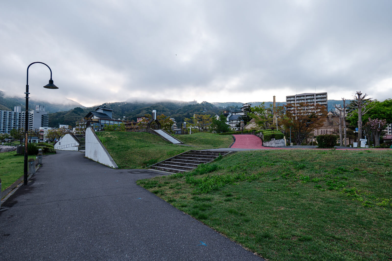 Paved lakeside walking path at Suwa Lakeside Park