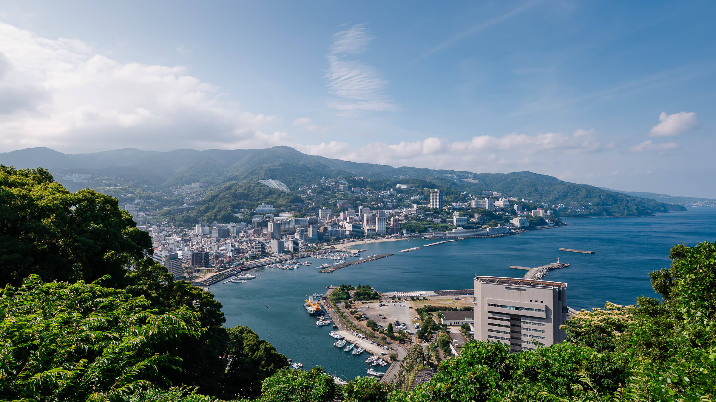 Atami as a Day Trip or an Overnight Stay — What Changes Depending on How You Visit