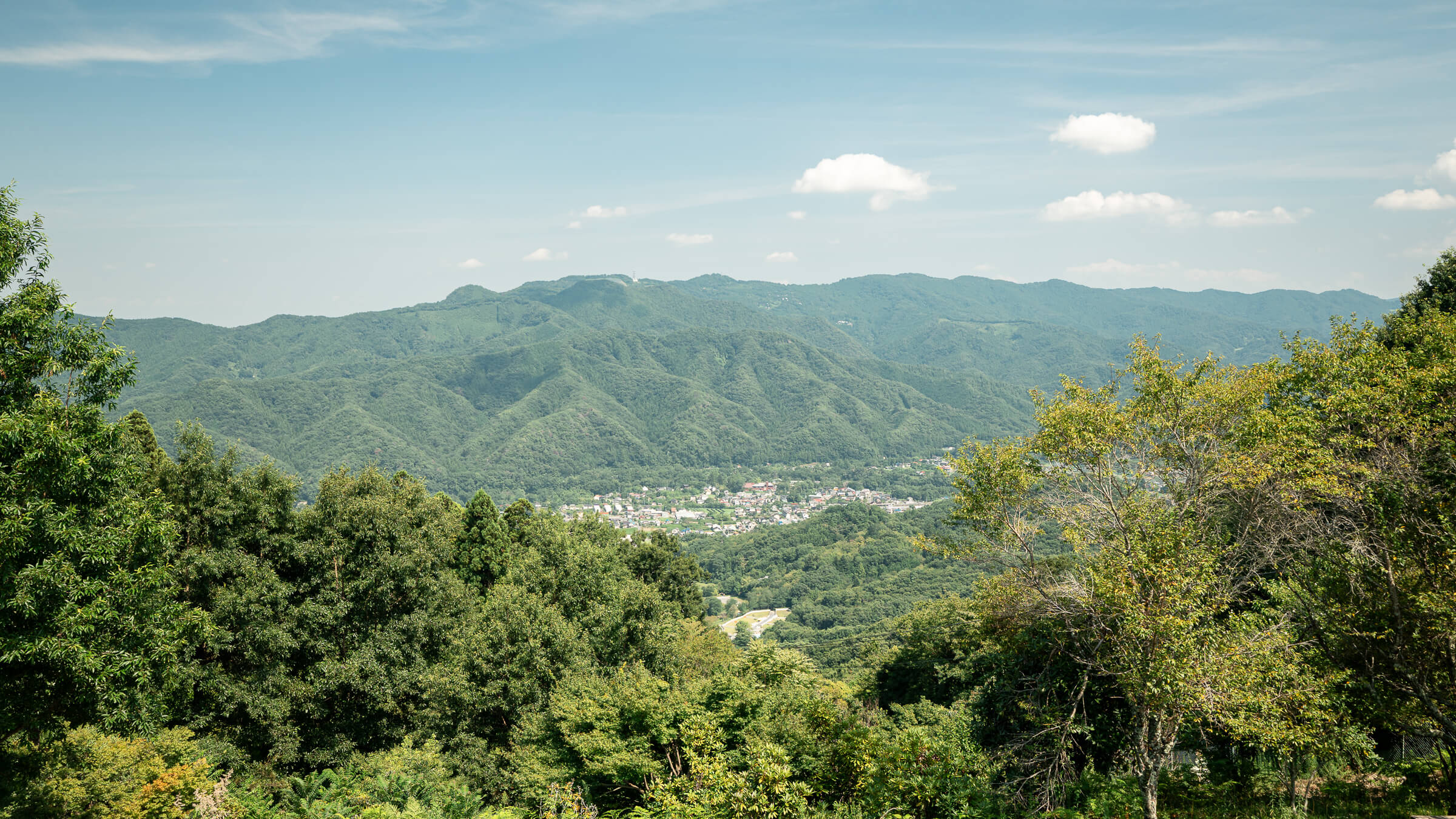 Read more about the article Hodosan Ropeway (Nagatoro) — A Short Ascent That Adds Perspective to the Area