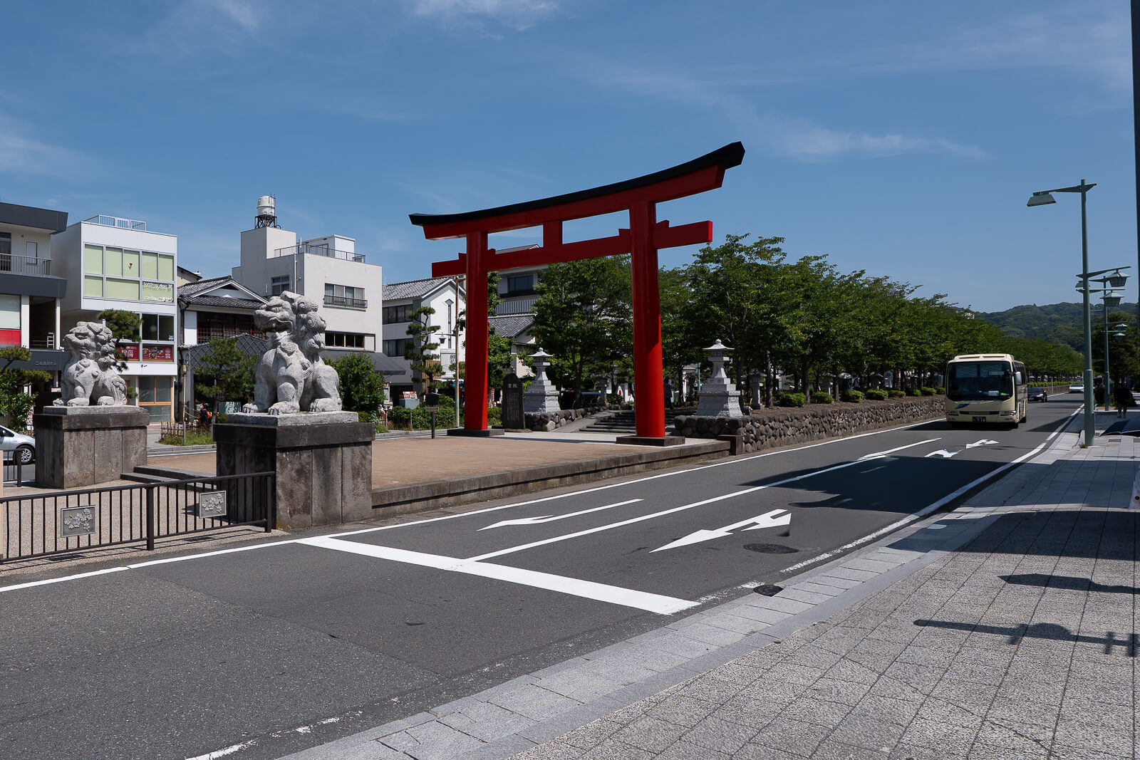 Dankazura approach in Kamakura near the train station
