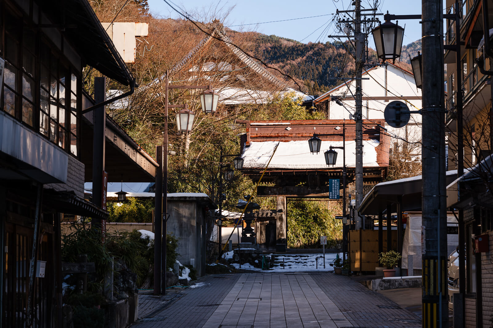 Street approach leading toward Onsen-ji Temple in Yamanouchi, Nagano