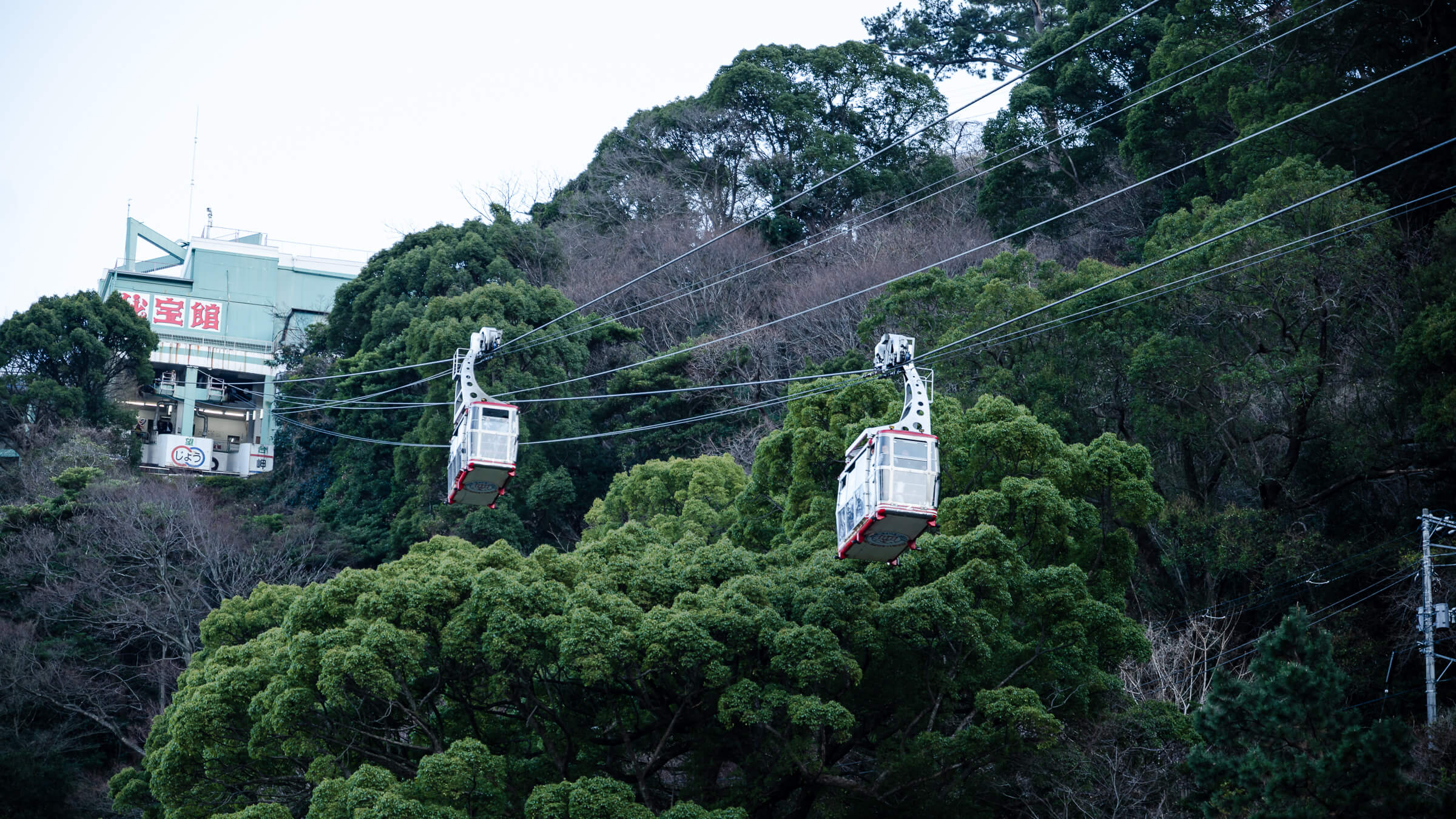 View of the Atami Ropeway from the port area viewpoint in Shizuoka