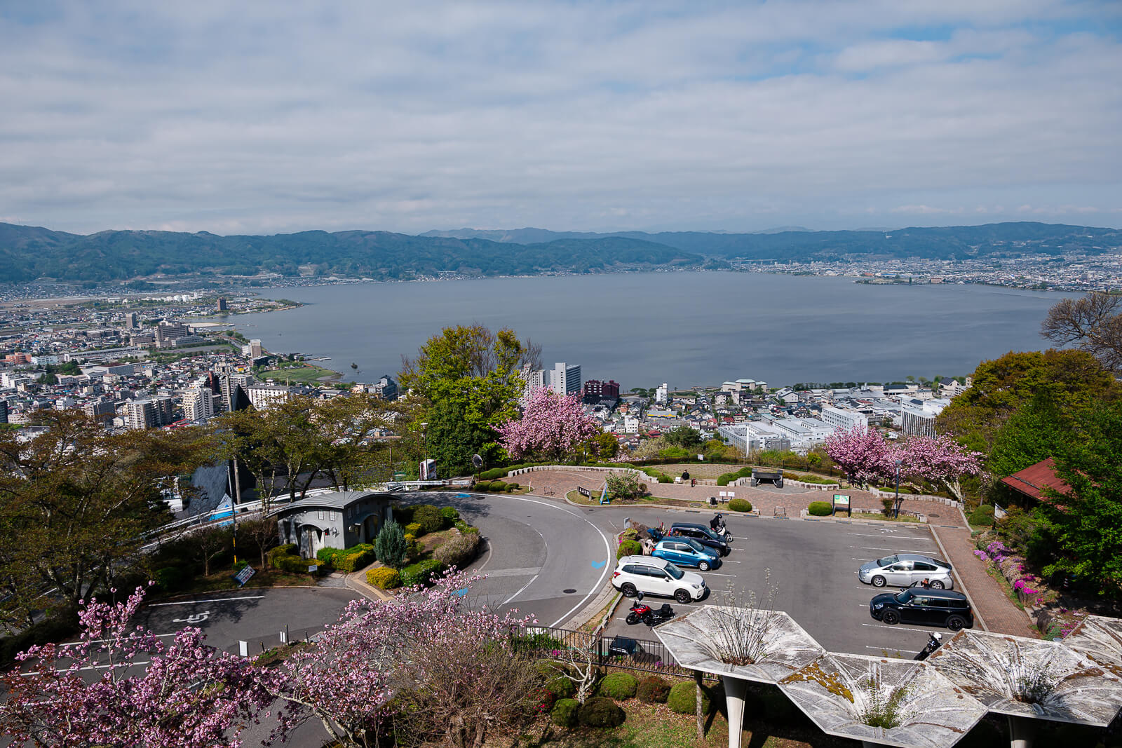 Lake Suwa and Suwa City viewed from the observation area at Tateishi Park